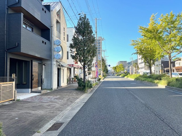 神戸市長田区若松町10丁目中古戸建の前面道路含む現地写真