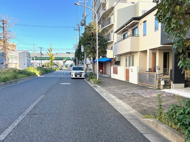 神戸市長田区若松町10丁目中古戸建の前面道路含む現地写真