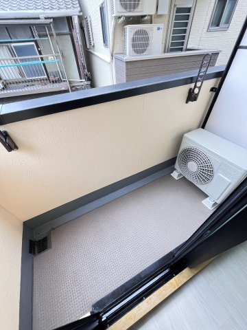 大阪市城東区今福西１丁目の賃貸マンションのバルコニー