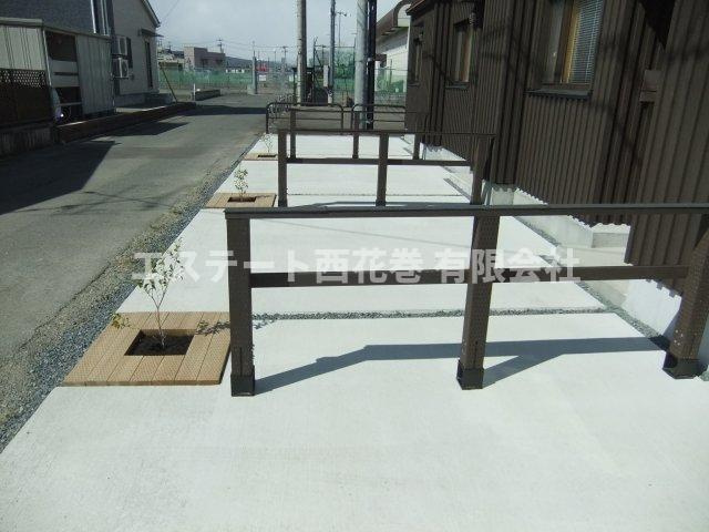 Nagaya花巻の駐車場|軽自動車サイズ。玄関前に駐車であれば駐車料金無料です。