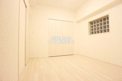 【寝室】 | プレジオ江坂ROUGE | 明るく開放感のある居室で、自分だけのくつろぎ空間を。