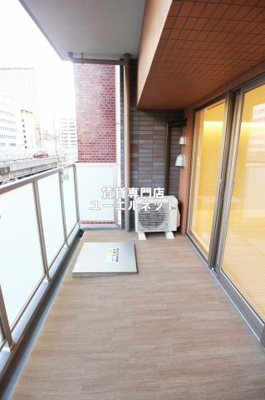 【バルコニー】 | プレジオ江坂ROUGE | バルコニー付きで採光＆風通し良好！