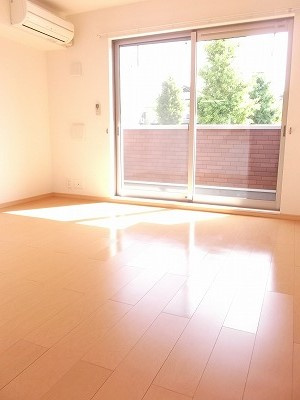 エレガンスブライト　Ｋの居間・リビング|居室・リビング