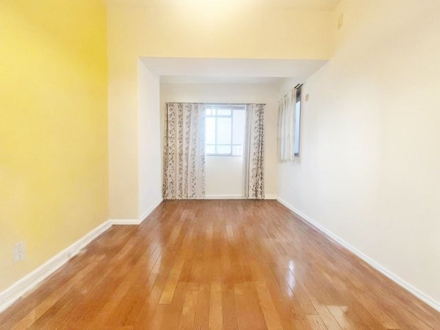 セレッソコート南堀江マルティアの洋室|洋室 約7帖
※家具はCGで削除しております。家具撤去時のイメージ写真。