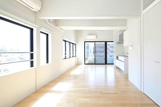 Koishikawaコロンの画像