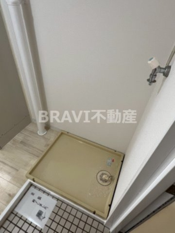 サンライン成育　BRAVI不動産の設備|【サンライン成育】洗濯パン