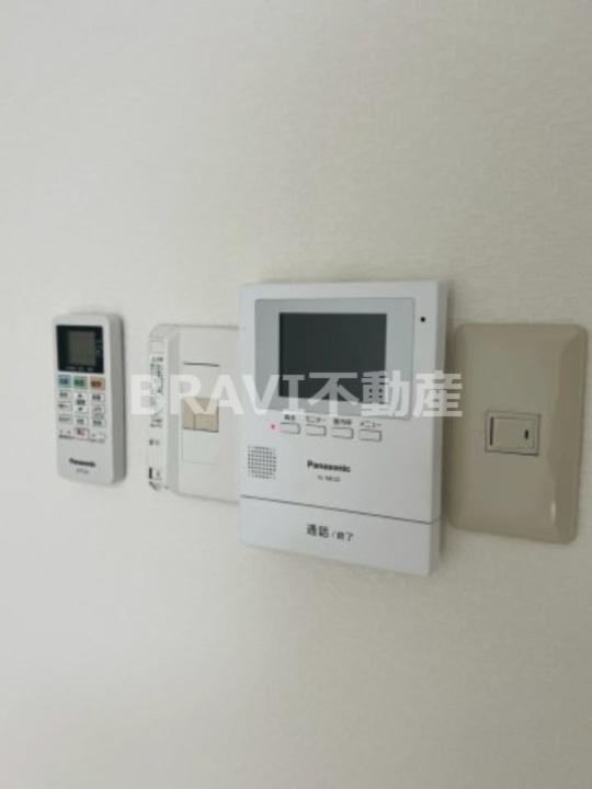 サンライン成育　BRAVI不動産のセキュリティ|【サンライン成育】モニター付きインターホン