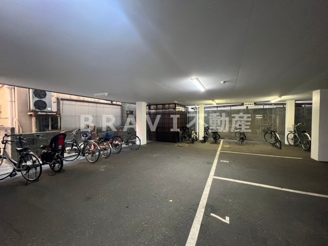 サンライン成育　BRAVI不動産のその他共用部分|【サンライン成育】駐輪場