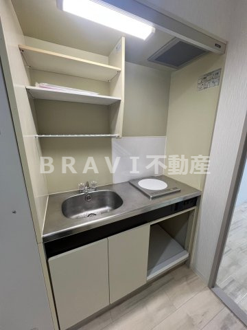 サンライン成育　BRAVI不動産のキッチン|【サンライン成育】キッチンでお料理をお楽しみください