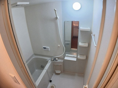 【浴室】 | アルカンシェル | お風呂で日々の疲れを落としましょう