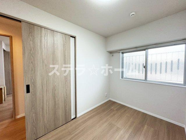 豊中市熊野町３丁目の中古マンションの洋室|明るい洋室です