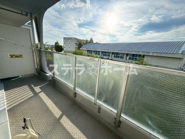 豊中市熊野町３丁目の中古マンションのバルコニー|バルコニー付きです
