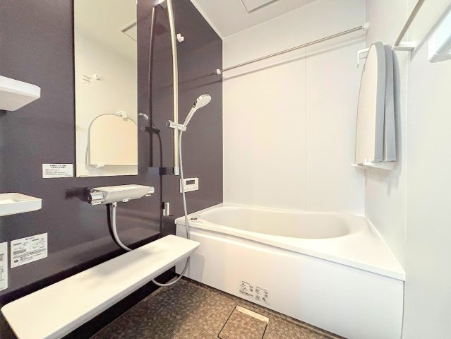 戸塚区上柏尾町　中古戸建て　の浴室|◆お子様と一緒にバスタイムを楽しめる広々空間。浴室乾燥機付で心地よいバスタイムを実現します。