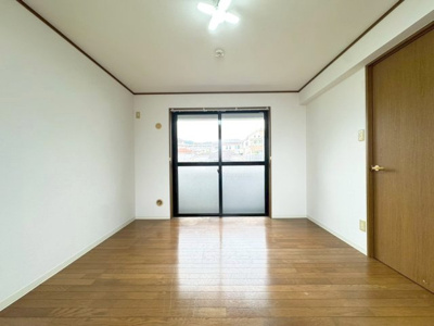 【洋室】 | フェルメ箕面