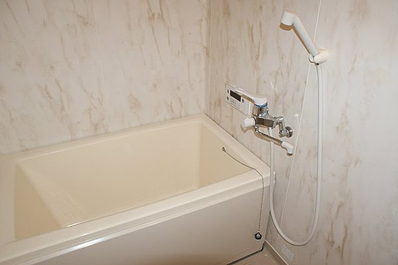 プラザインペリアルの浴室