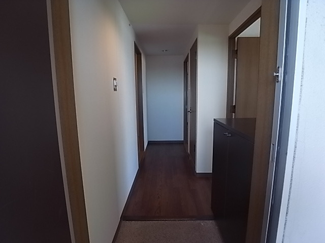 プラザインペリアルの玄関