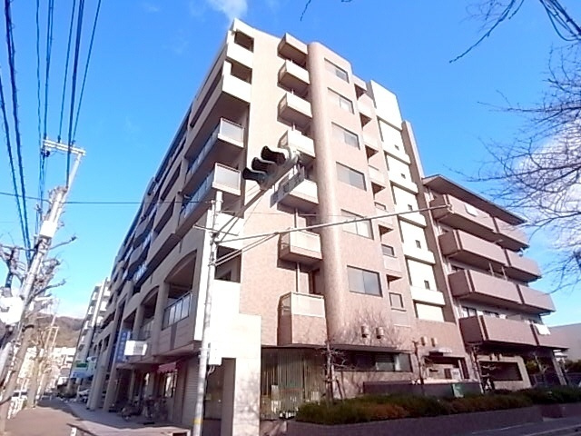 プラザインペリアルの外観