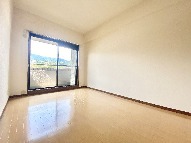 フローラ東御影の居間・リビング