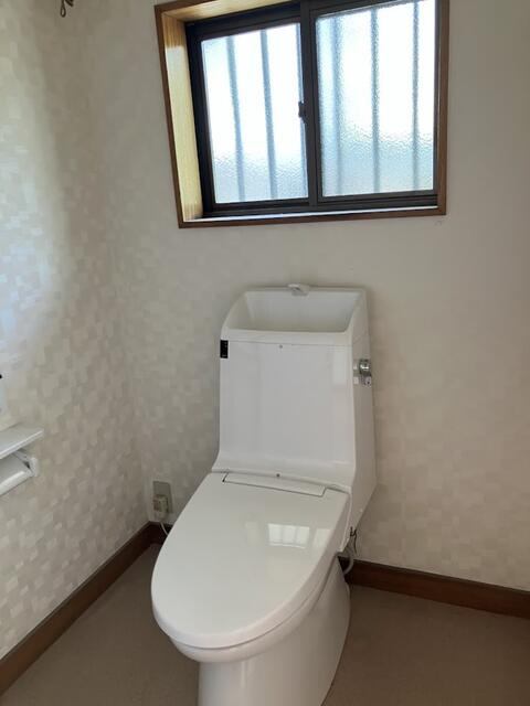 宇都宮市戸祭3丁目　5DK　中古住宅のトイレ|１階トイレ