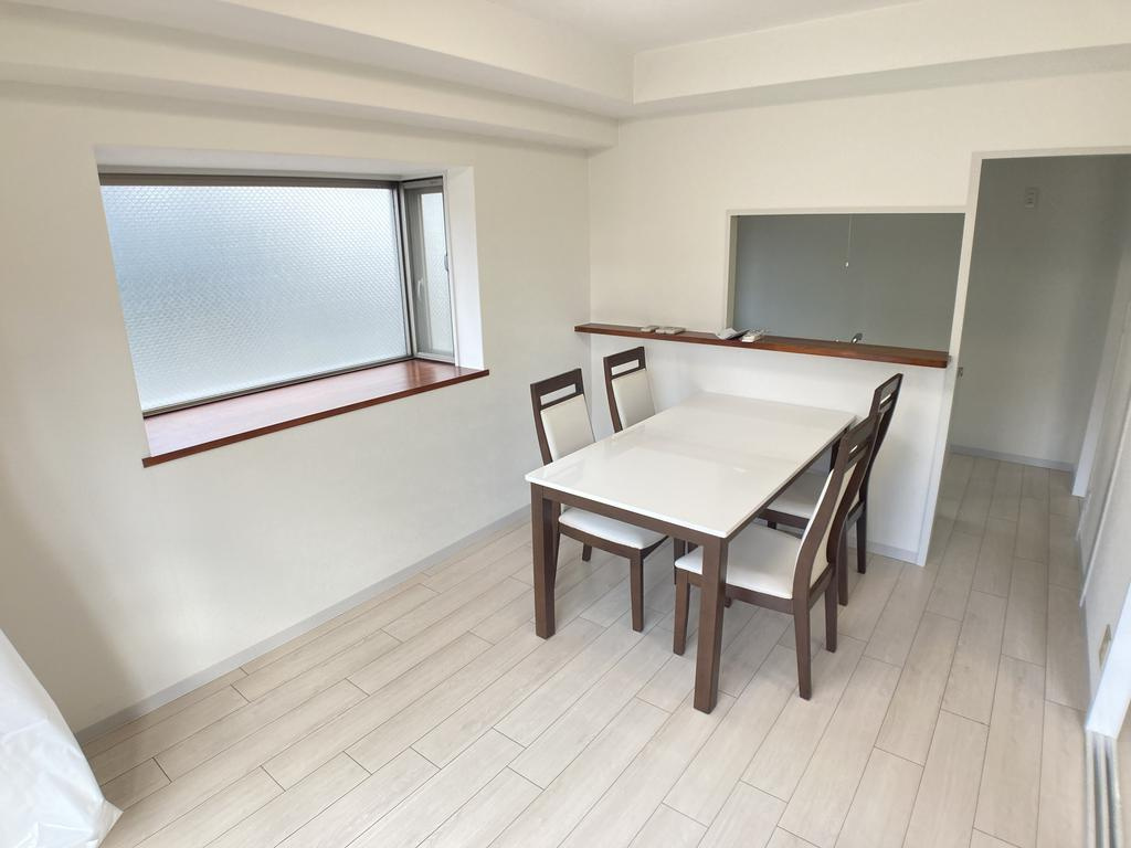 ソレイユ六甲の居間・リビング