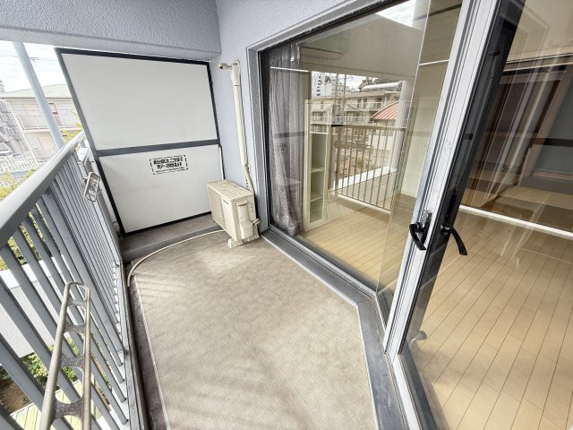 朝日プラザウエスティ神戸のバルコニー