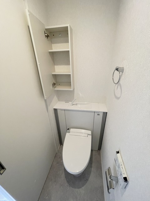 La Maison 友のトイレ|★タンクレストイレ★