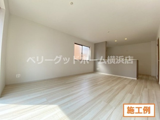 【内観：施工例】 | 相模原市当麻　新築分譲住宅　全2棟/今回販売1棟（１号棟） | 同施工会社施工例（リビング）