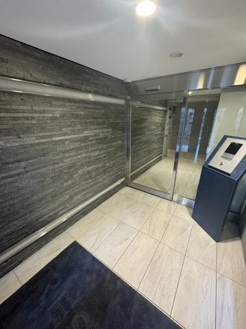 レジディア文京小石川のエントランス