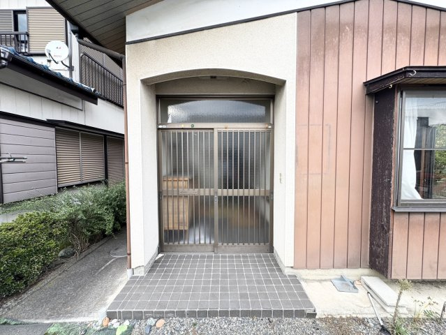 綺麗な空き家で新生活♪足利市福富町の玄関|毎日通る玄関はこちらです