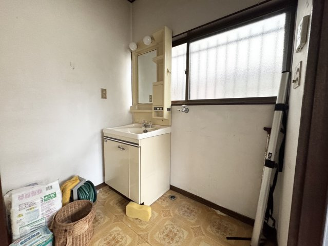 綺麗な空き家で新生活♪足利市福富町の洗面所|使いやすい洗面所です