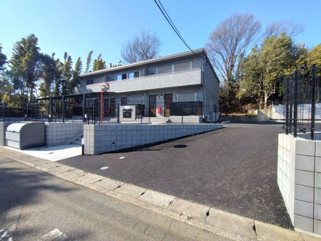 ハイムレトア高田町のエントランス
