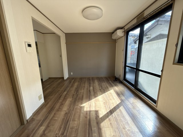 姫路市飾磨区山崎のハイツの寝室