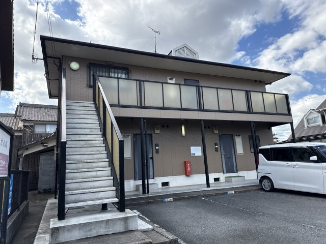 姫路市飾磨区山崎のハイツの外観