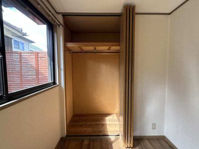 姫路市飾磨区山崎のハイツの収納