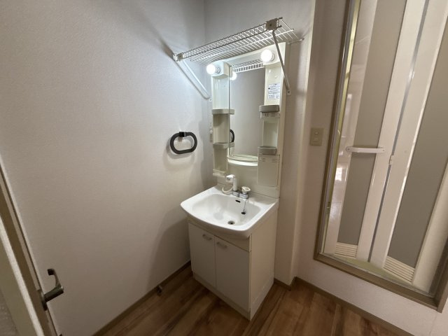 姫路市飾磨区山崎のハイツの洗面所