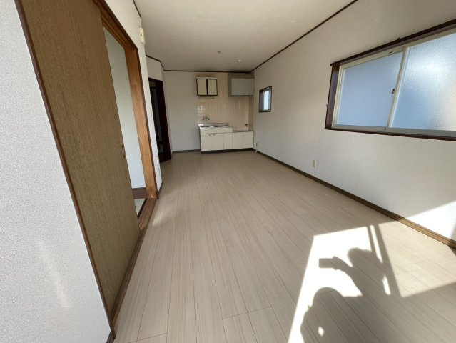 柳川市三橋町蒲船津のアパートの居間・リビング