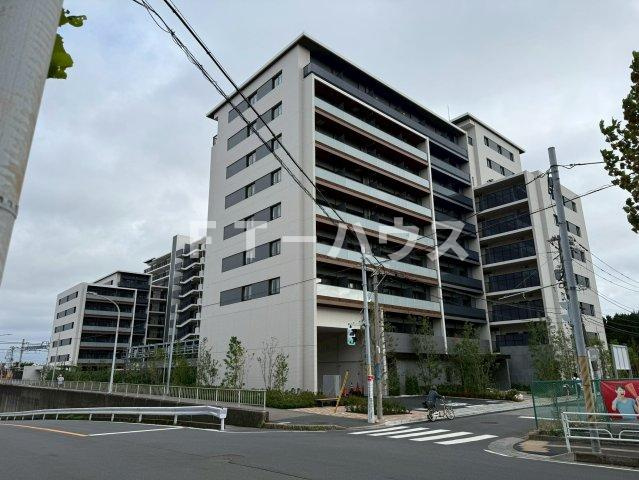 スカイグランデ津田沼の外観