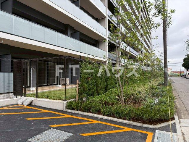 スカイグランデ津田沼の駐車場