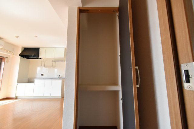 Sempre Vita 南甲子園の収納