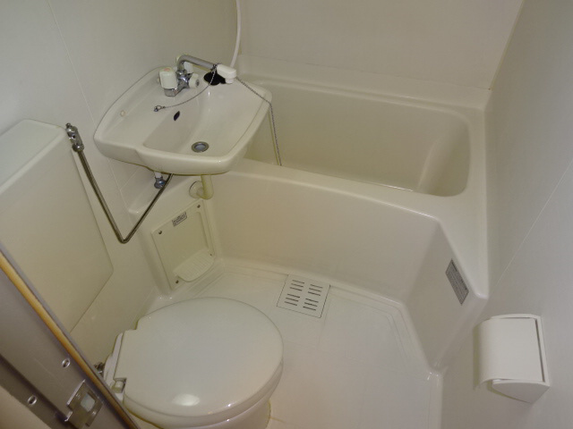 メゾンアポロの浴室