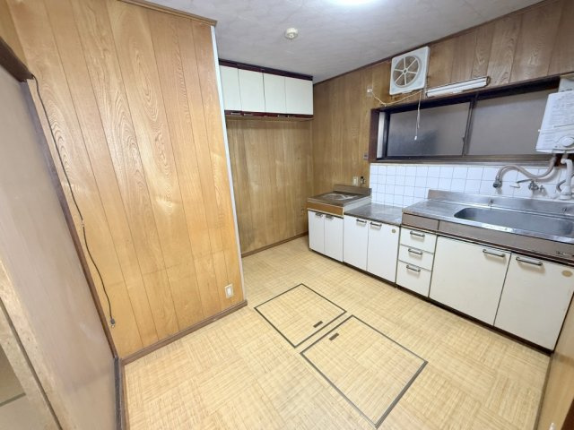 奈良市疋田戸建のキッチン