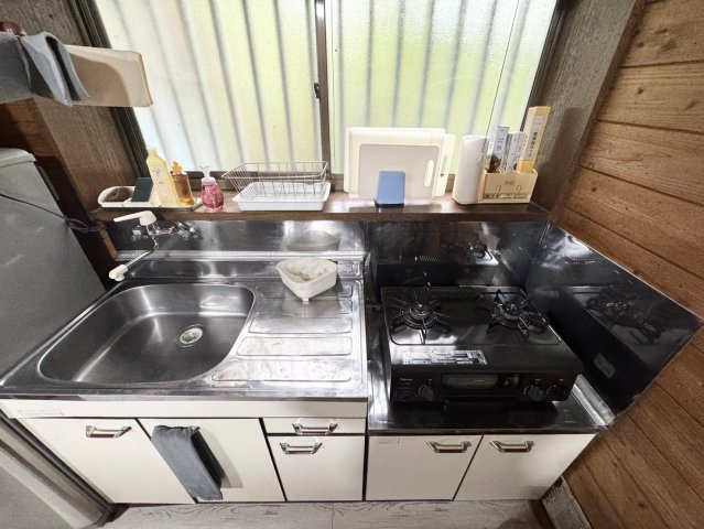 岩風呂付きのオシャレな別荘♪高久乙のキッチン|キッチンです