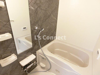 【浴室】 | フィオーレ８ | 追焚き、浴室乾燥付きのお風呂。