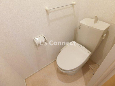 【トイレ】 | ブレスサイドヒルズＧ | 温水洗浄便座付きのトイレ。