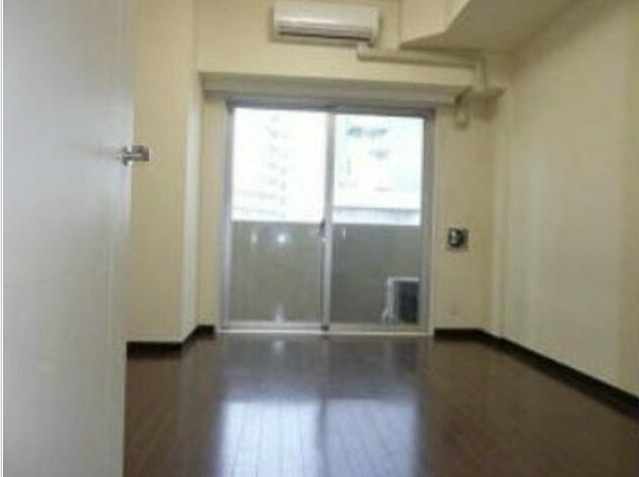 サンテミリオン新中野弐番館の居間・リビング