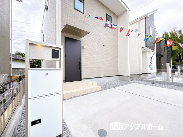 【新築住宅】東松山市石橋 第1期 全4棟の外観|便利な宅配ボックス付き