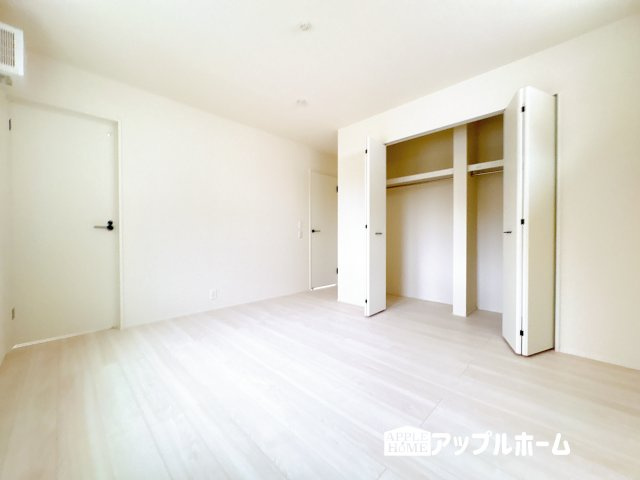 【新築住宅】東松山市石橋 第1期 全4棟の洋室|居室は全室収納あり！たっぷりある収納活用でお部屋もキレイを保てます♪