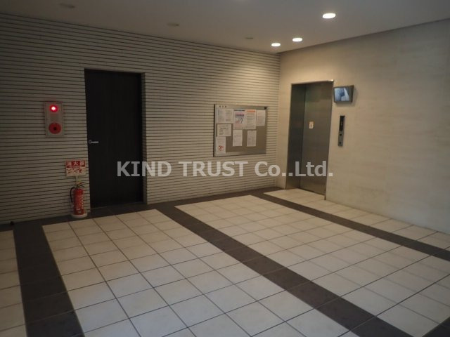 レオンコンフォート新梅田のロビー|毎日通るロビーはこのようになっています