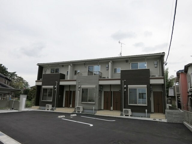 グローリーの駐車場