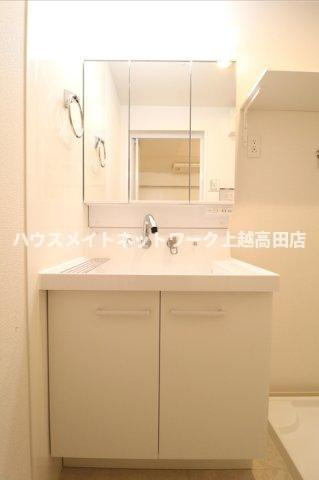 フィドゥーチャの独立洗面台|洗髪洗面化粧台